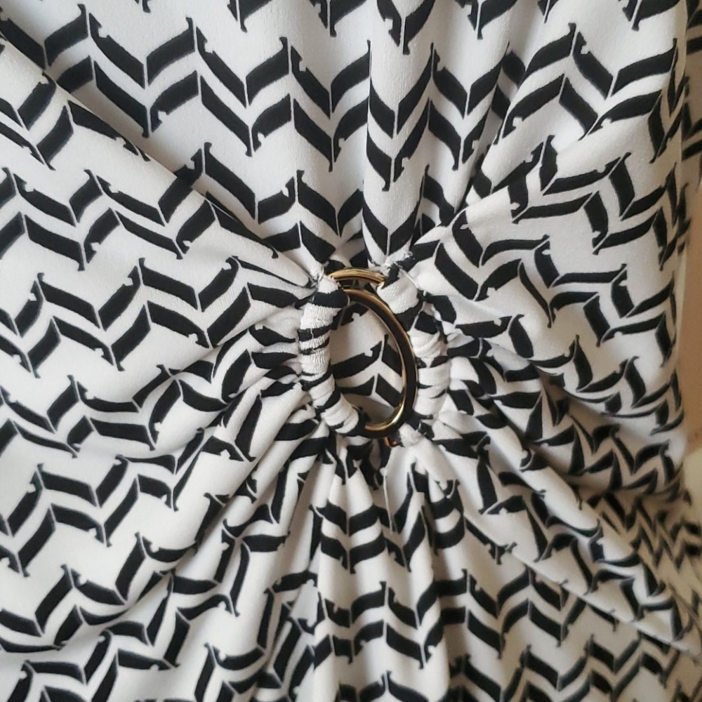Ivanka Trump shell - Picture 2 of 9